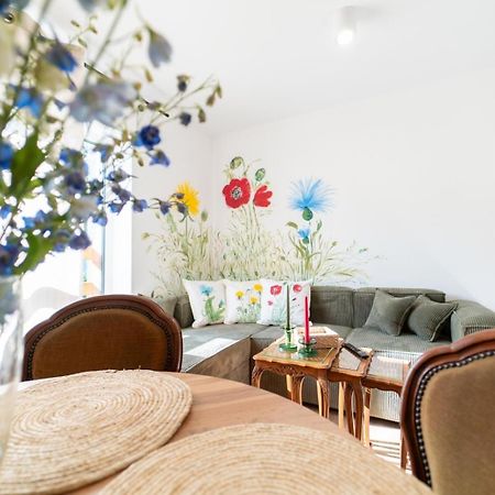 Appartement Cztery Pory Roku à Wiele Extérieur photo