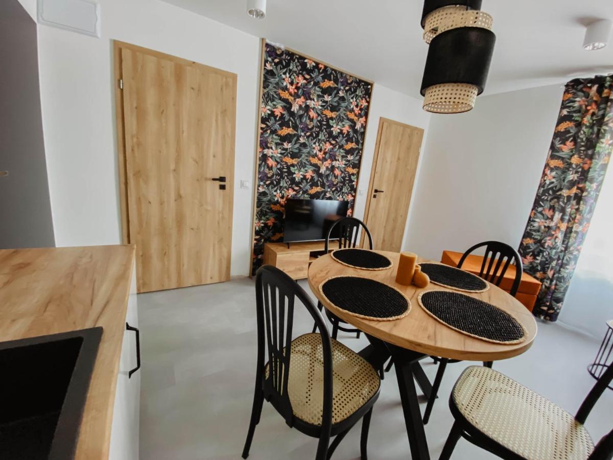 Appartement Cztery Pory Roku à Wiele Extérieur photo