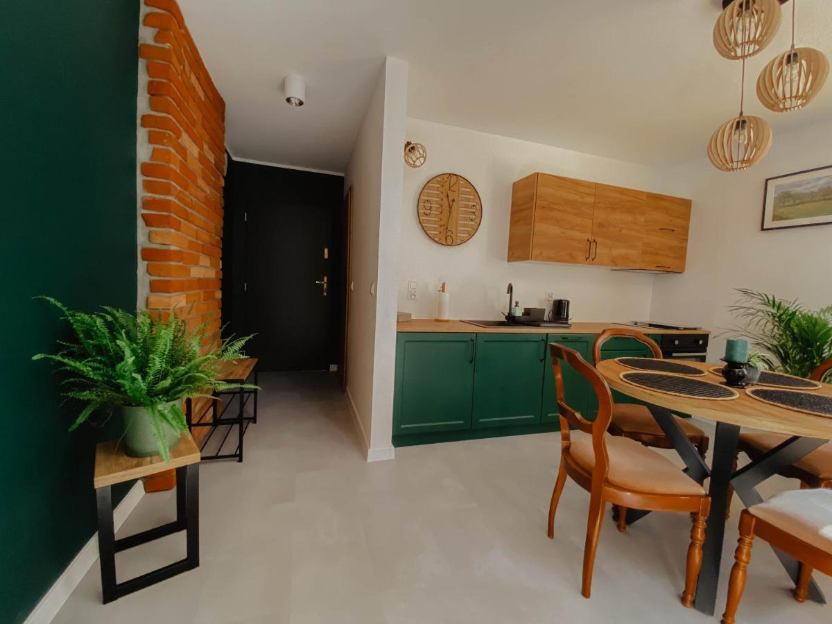Appartement Cztery Pory Roku à Wiele Extérieur photo