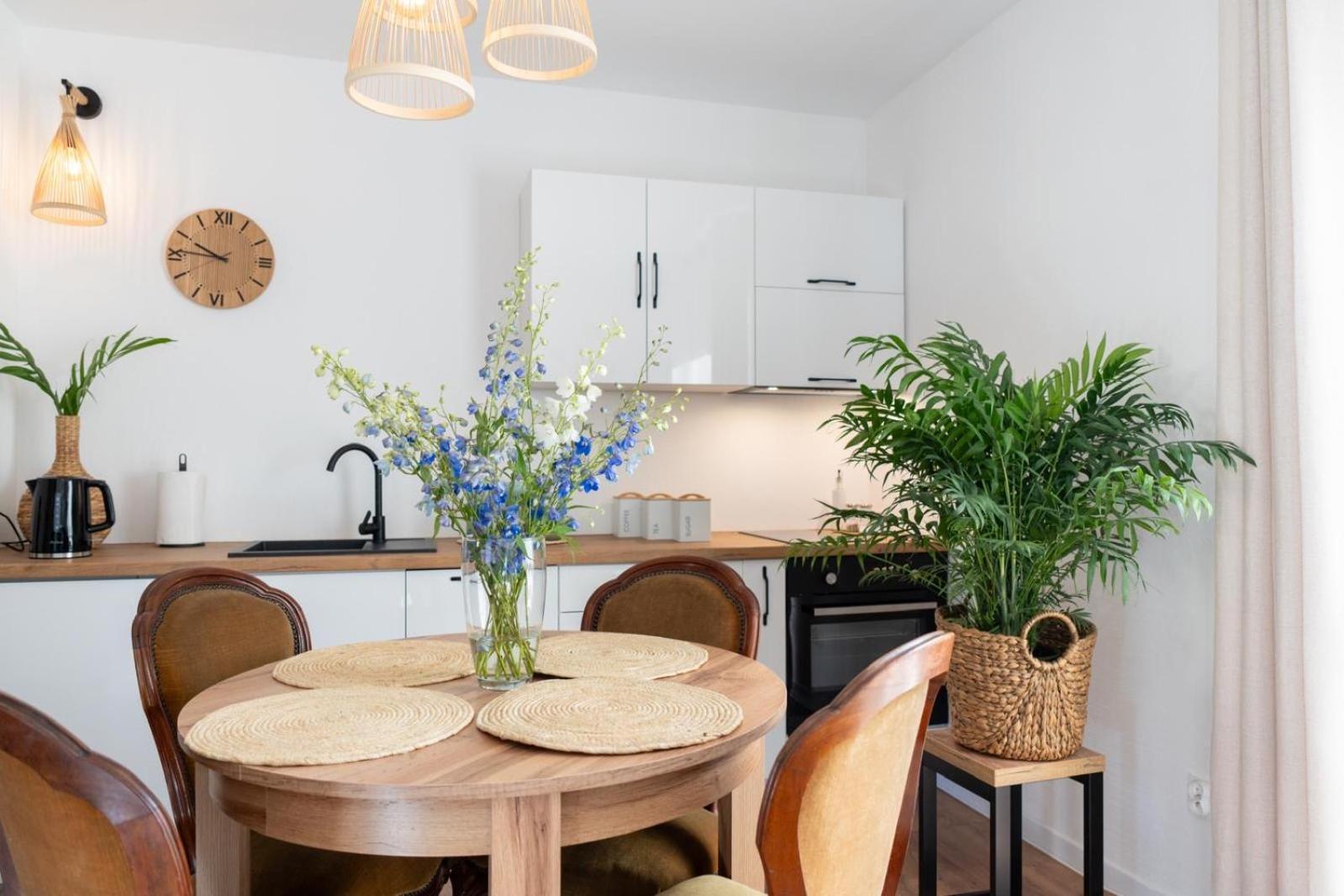 Appartement Cztery Pory Roku à Wiele Extérieur photo