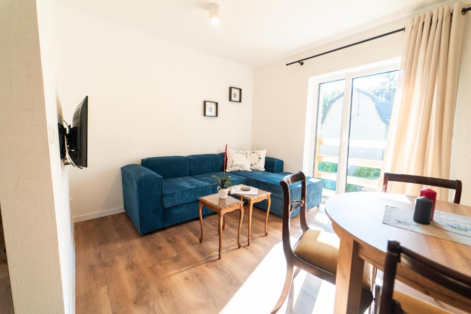Appartement Cztery Pory Roku à Wiele Extérieur photo