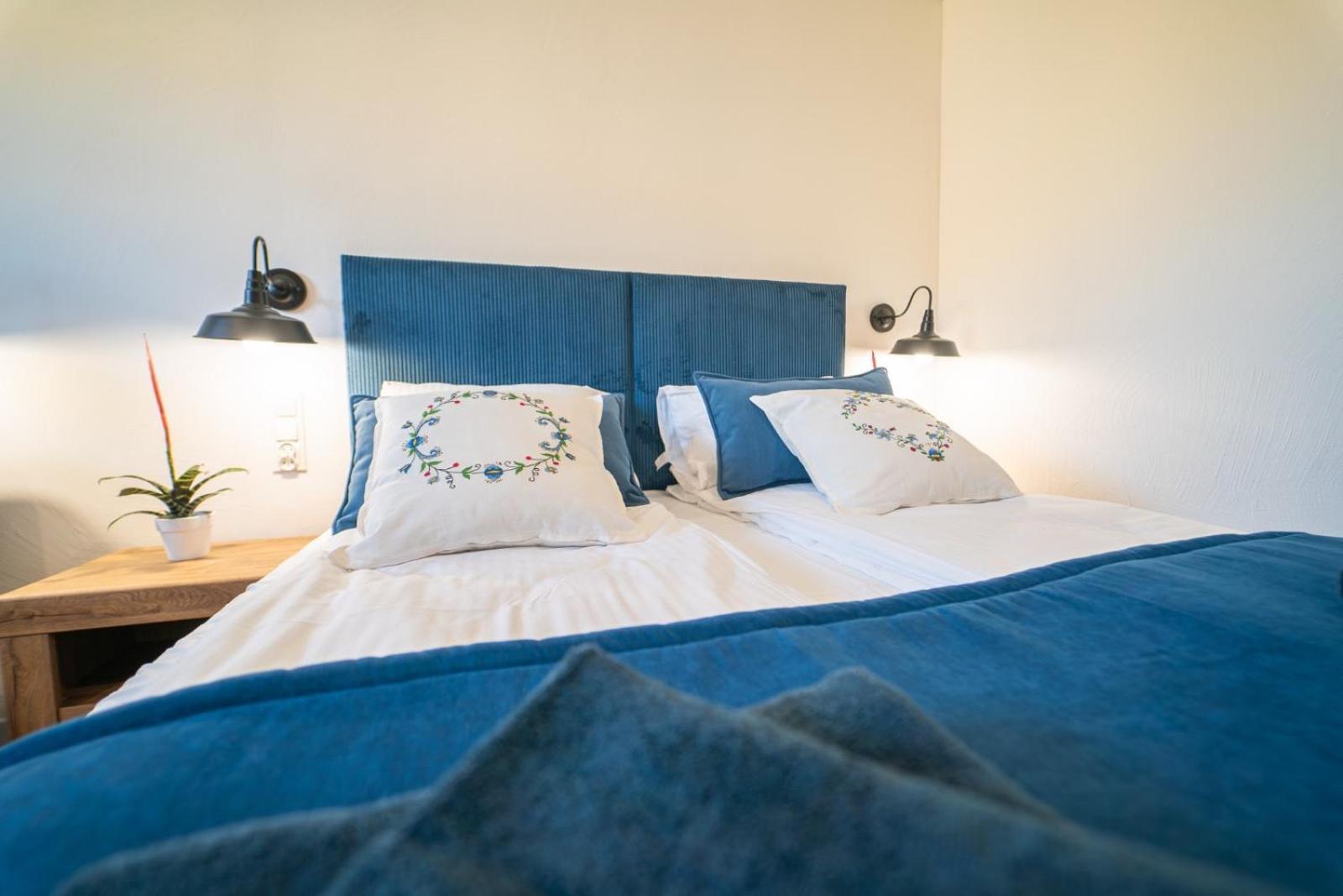 Appartement Cztery Pory Roku à Wiele Extérieur photo