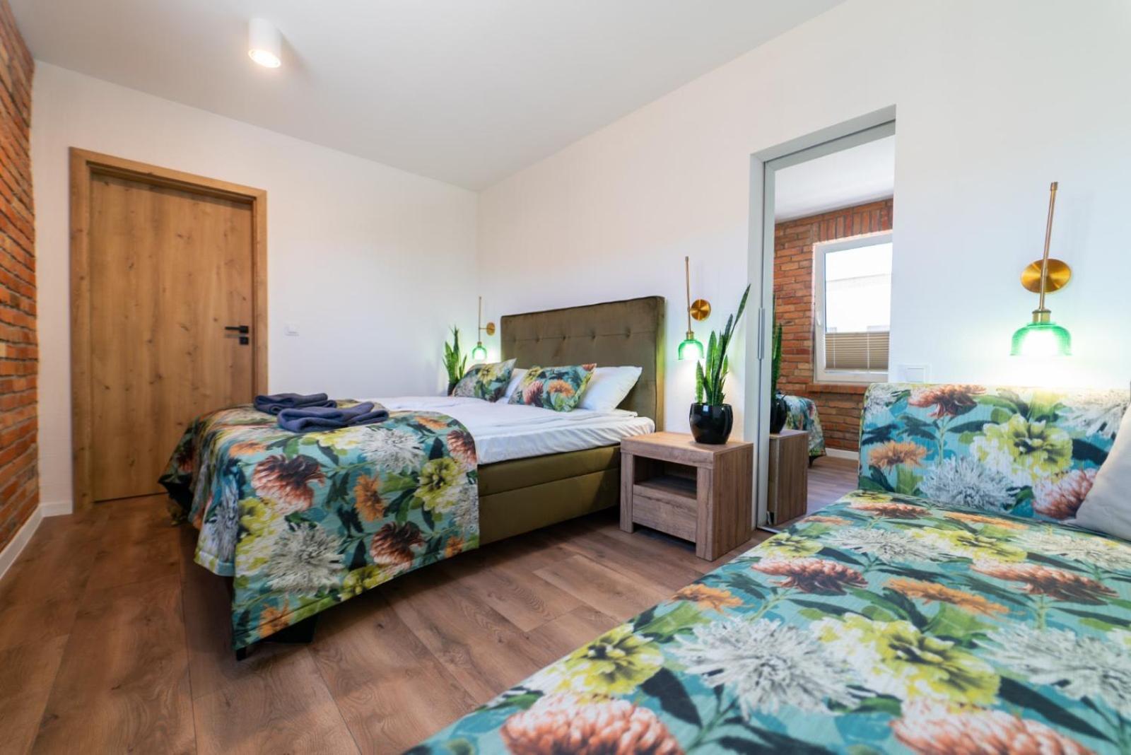 Appartement Cztery Pory Roku à Wiele Extérieur photo